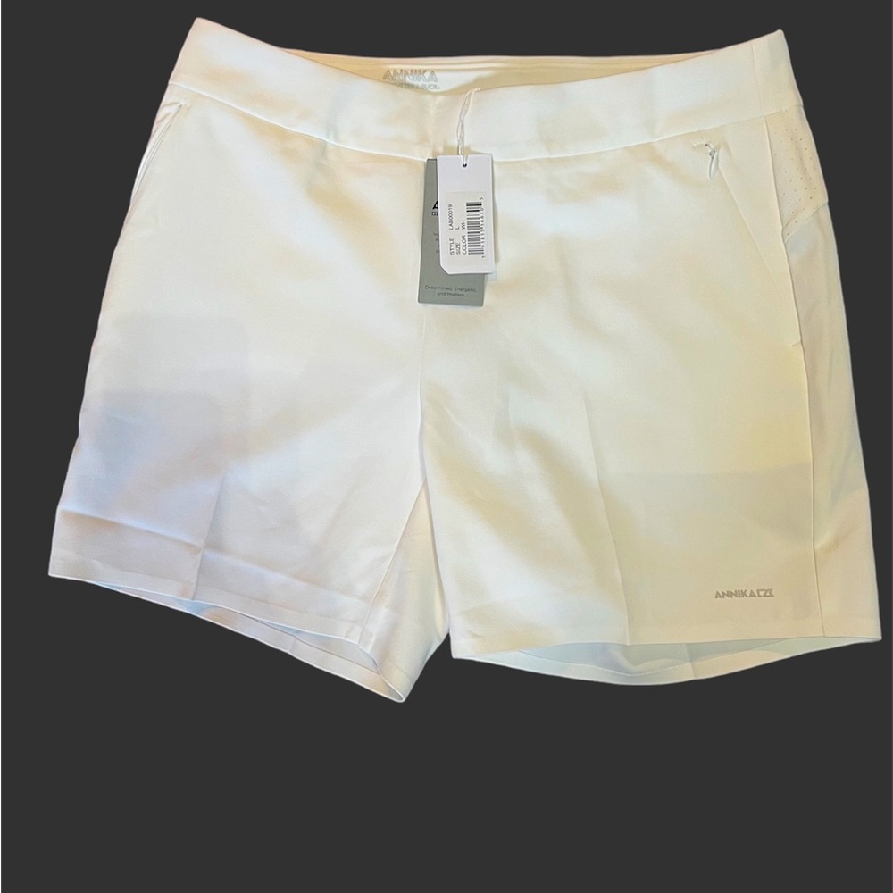 Annika Cutter and Buck golf shorts.